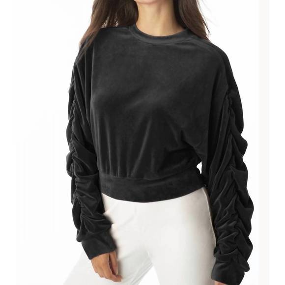 NEW JUICY COUTURE shirred sleeve crop top in cream soda - Picture 2 of 3